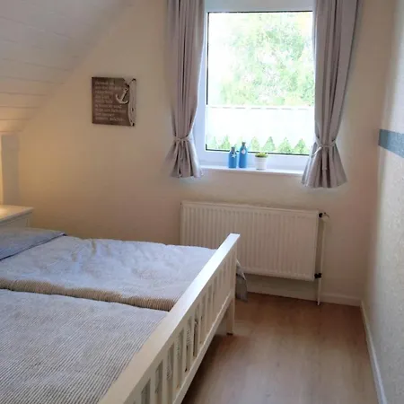 Seeschwalbe - Alte Schmiede Neugarmssiel Apartment Schillig