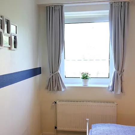 Seeschwalbe - Alte Schmiede Neugarmssiel Apartment *