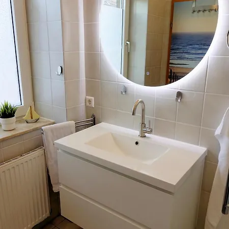 Seeschwalbe - Alte Schmiede Neugarmssiel