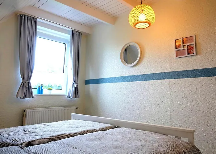 Apartment Seeschwalbe - Alte Schmiede Neugarmssiel