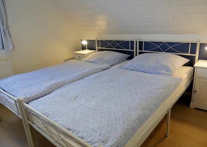 Apartment Seeschwalbe - Alte Schmiede Neugarmssiel